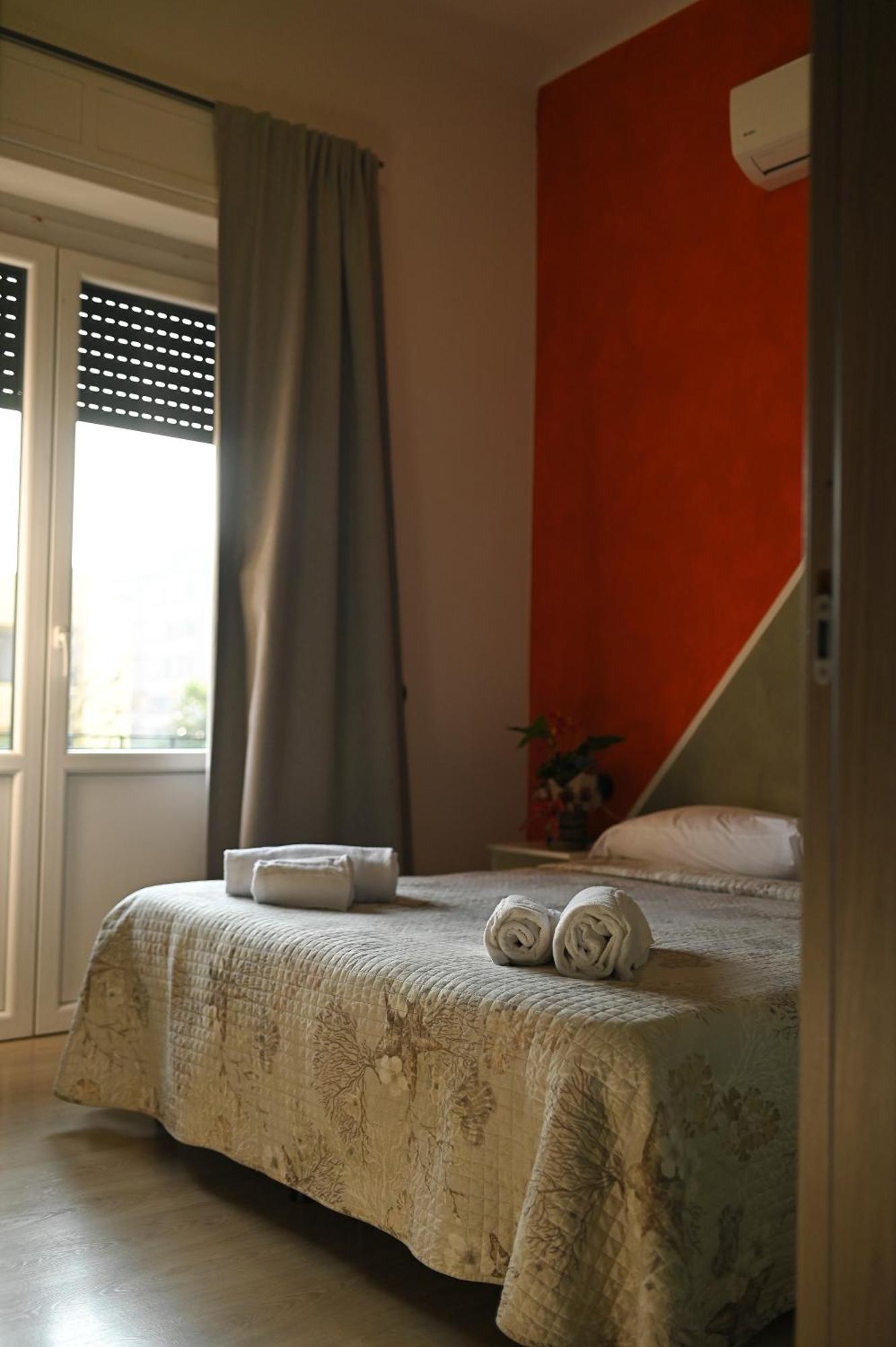 La Gloria Rho Private Rooms Only 外观 照片